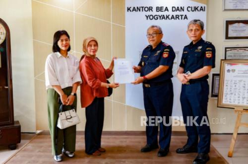 Yogyakarta Customs Authority Grants KITE SME Facility to CV Cahaya Insani