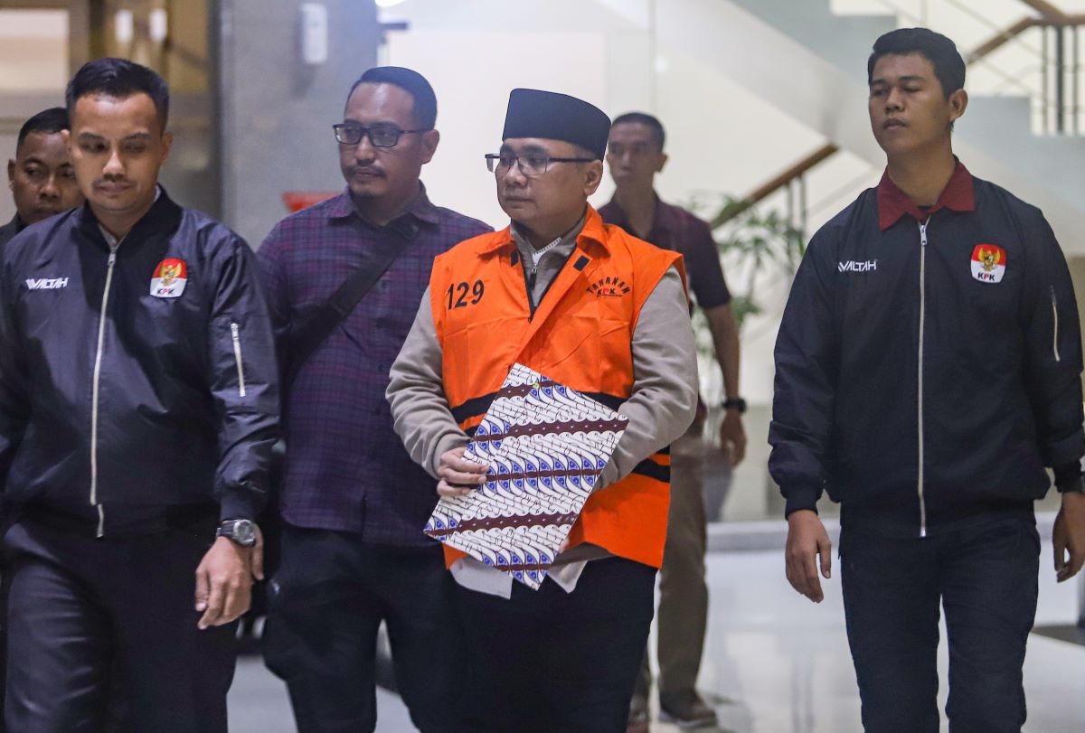 KPK Traces Bribery Fund Flows and Calculates Total Bribes Received by Yaqut Cholil Qoumas