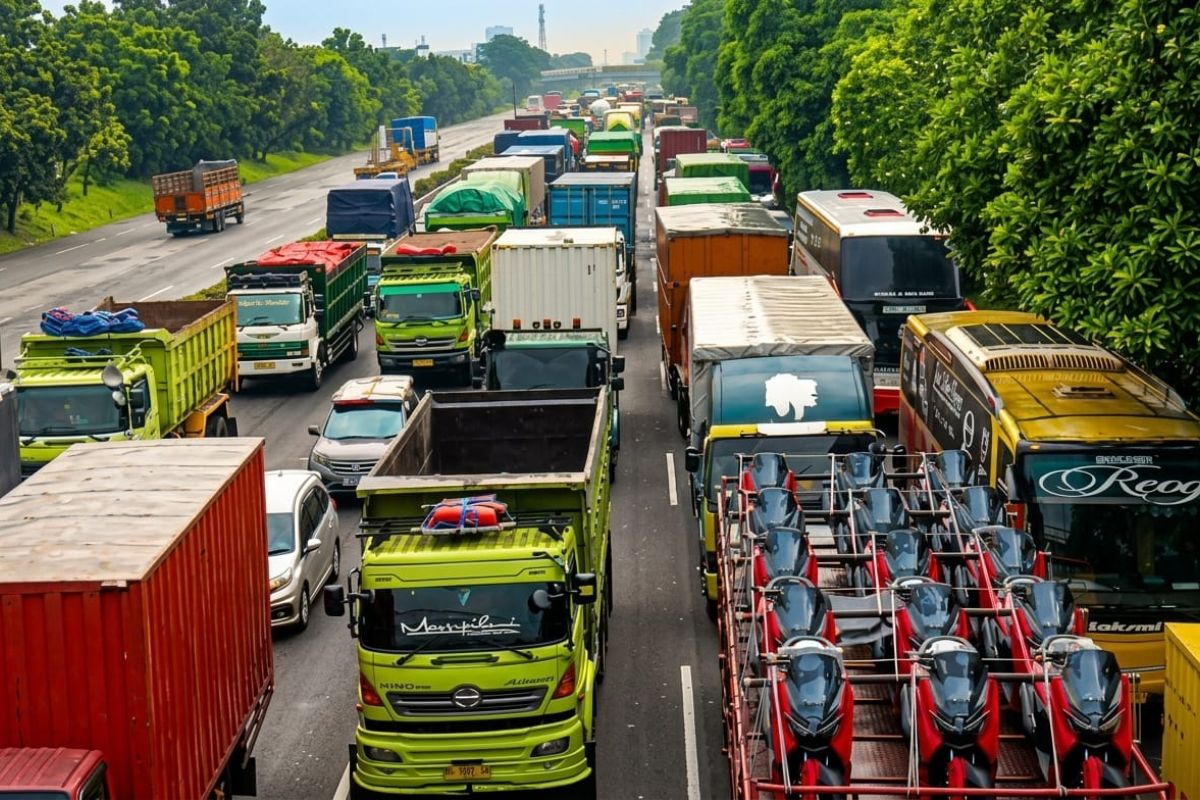 Parliament Commission V Highlights Severe Damage to Jakarta-Tangerang Tollway