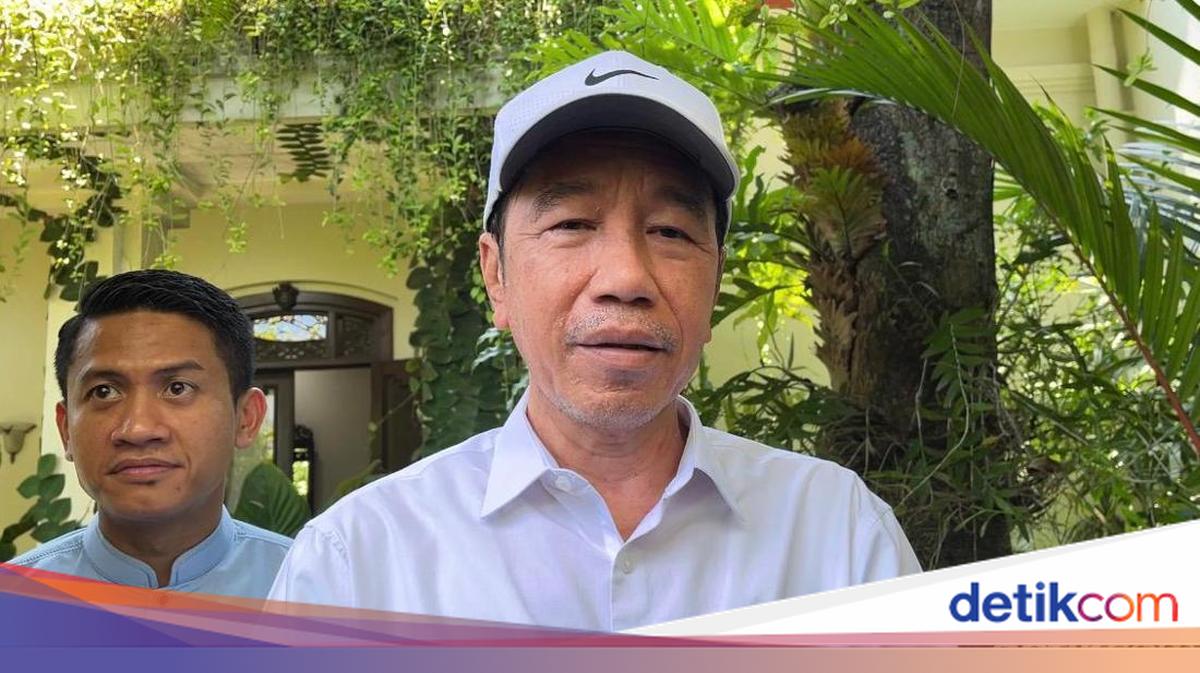 Jokowi Forgives Rismon Sianipar, Hands Legal Matter to Lawyers and Police