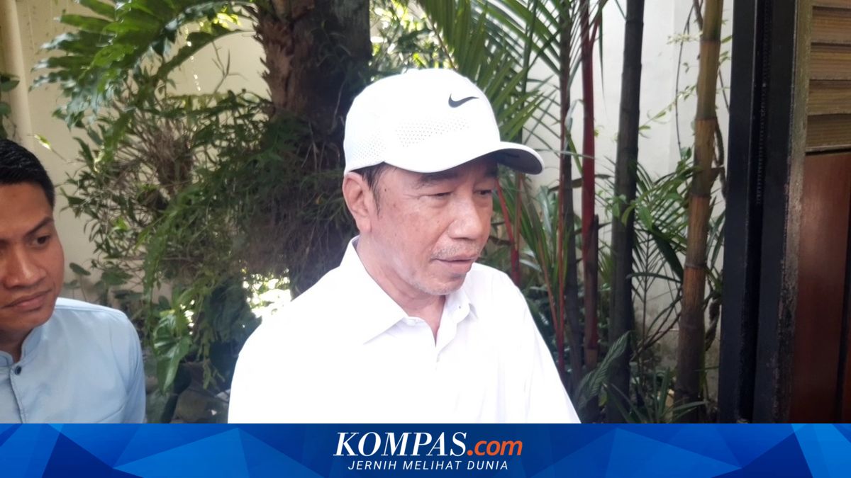 Jokowi Pardons Rismon Sianipar, Delegates Restorative Justice Decision to Metro Police