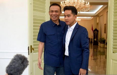 Jokowi Accepts Apology from Rismon Sianipar; Legal Counsel Confirms Diploma is Genuine