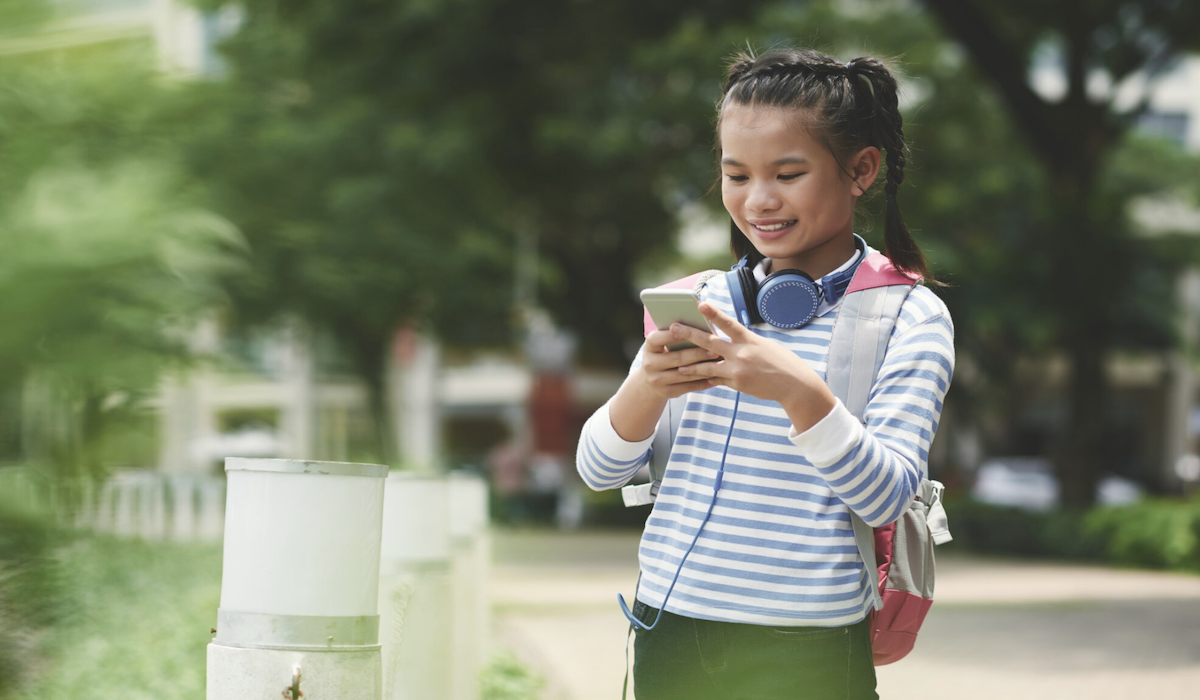 Not Just Phone Use: Psychologist Says Teenagers Now Trapped in Social Media Dopamine Cycle