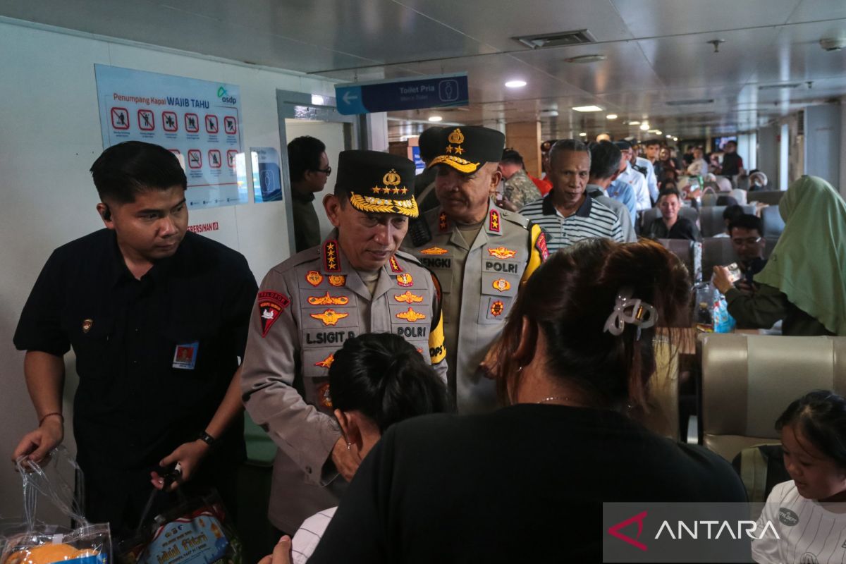 National Police Chief Prepares Security Measures Aboard Ferry Vessels