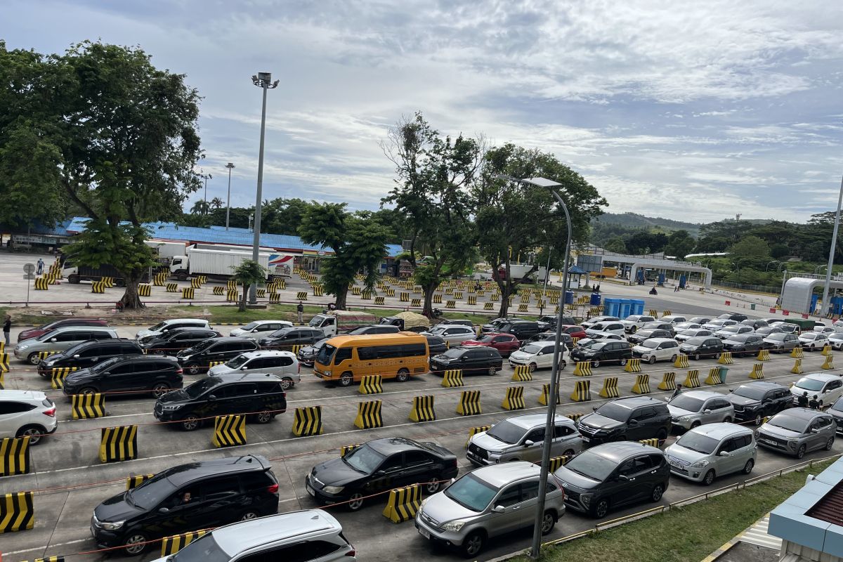 Lebaran 2026 migration activity becomes visible at Bakauheni Port