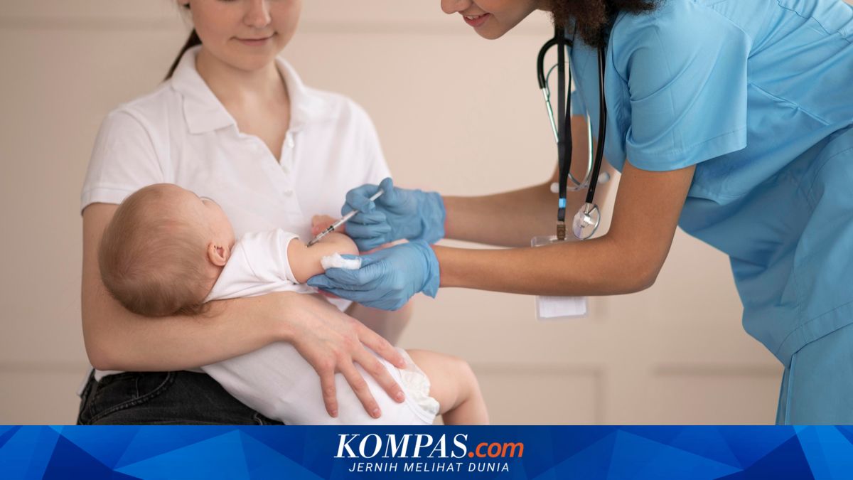 Mothers Play a Crucial Role in Determining Children's Vaccination, Doctors Warn of Misinformation Dangers