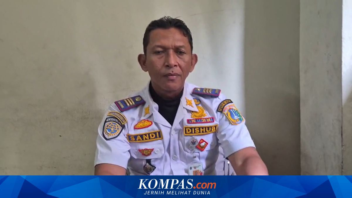 Several Buses at Tanjung Priok Terminal Found Unroadworthy With Worn Tyres and Broken Glass