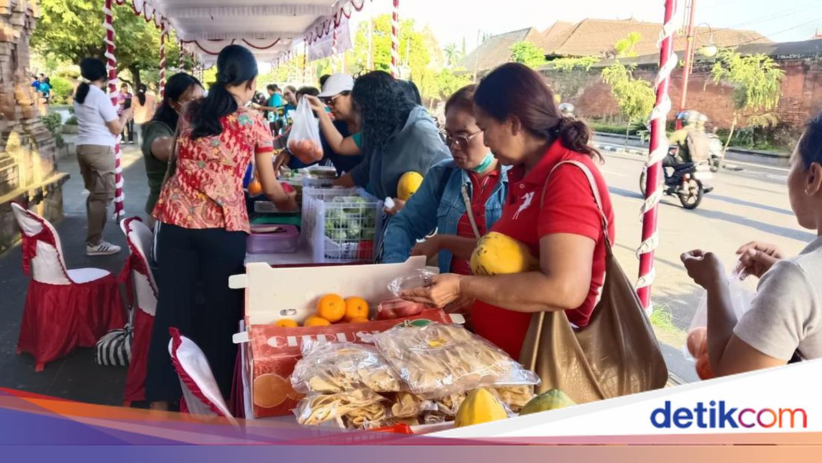 Gianyar District Government Organises Cheap Market Ahead of Nyepi and Eid al-Fitr Celebrations, Rice Sells Out as Residents Rush to Buy