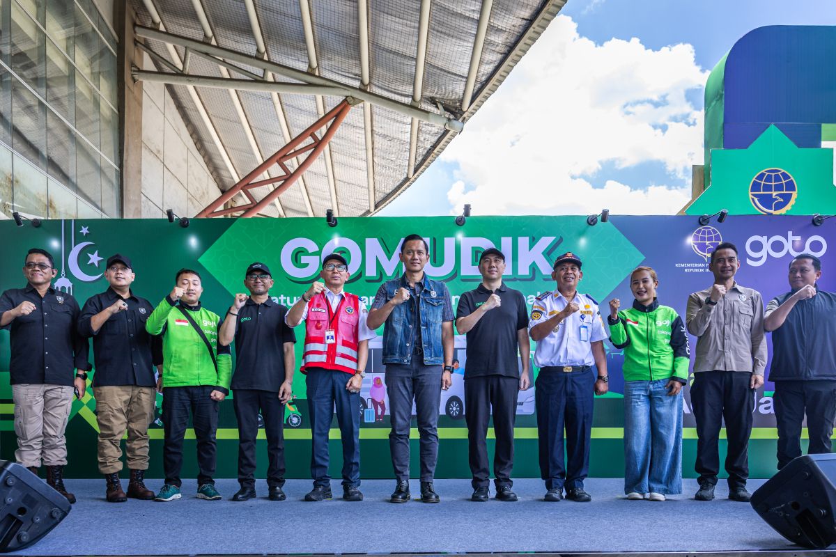 GoTo and Transport Ministry facilitate free homecoming travel for thousands of Gojek drivers to five destinations