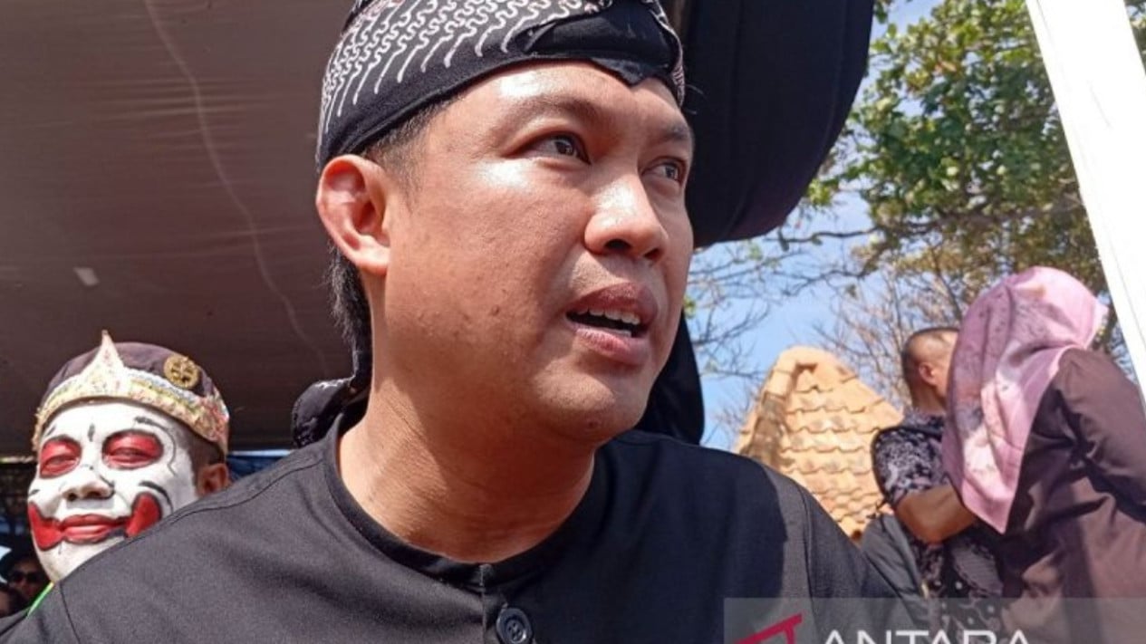 Cilacap Regent Syamsul Auliya Rachman Arrested in KPK Sting Operation