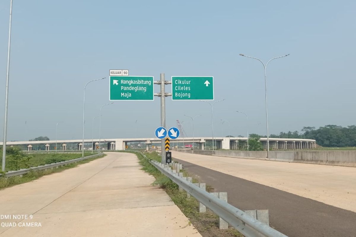 Rangkasbitung–Cileles toll road section II opened without toll charges