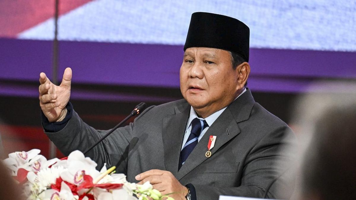 Prabowo Raises Prospect of Cabinet and Parliamentary Salary Cuts Amid Middle East Conflict