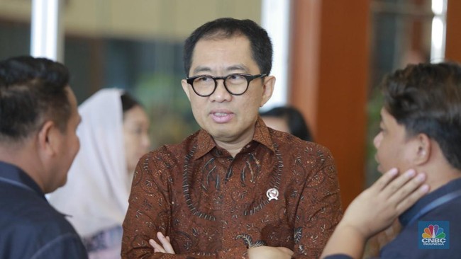 Deputy Industry Minister Reveals Not All Indonesian Textiles Exempt from US Tariffs