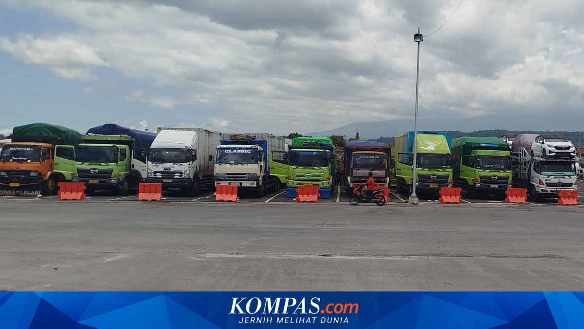 Government ban on three-axle trucks during Eid exodus to cost trucking businesses a month's income