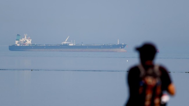 Invisible Warfare in the Strait of Hormuz: Hidden Electromagnetic Attacks