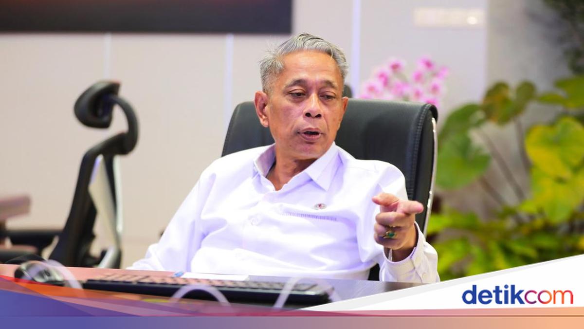 Deputy Minister of Social Affairs Agus Jabo Proposes Two Land Options for Donggala People's School