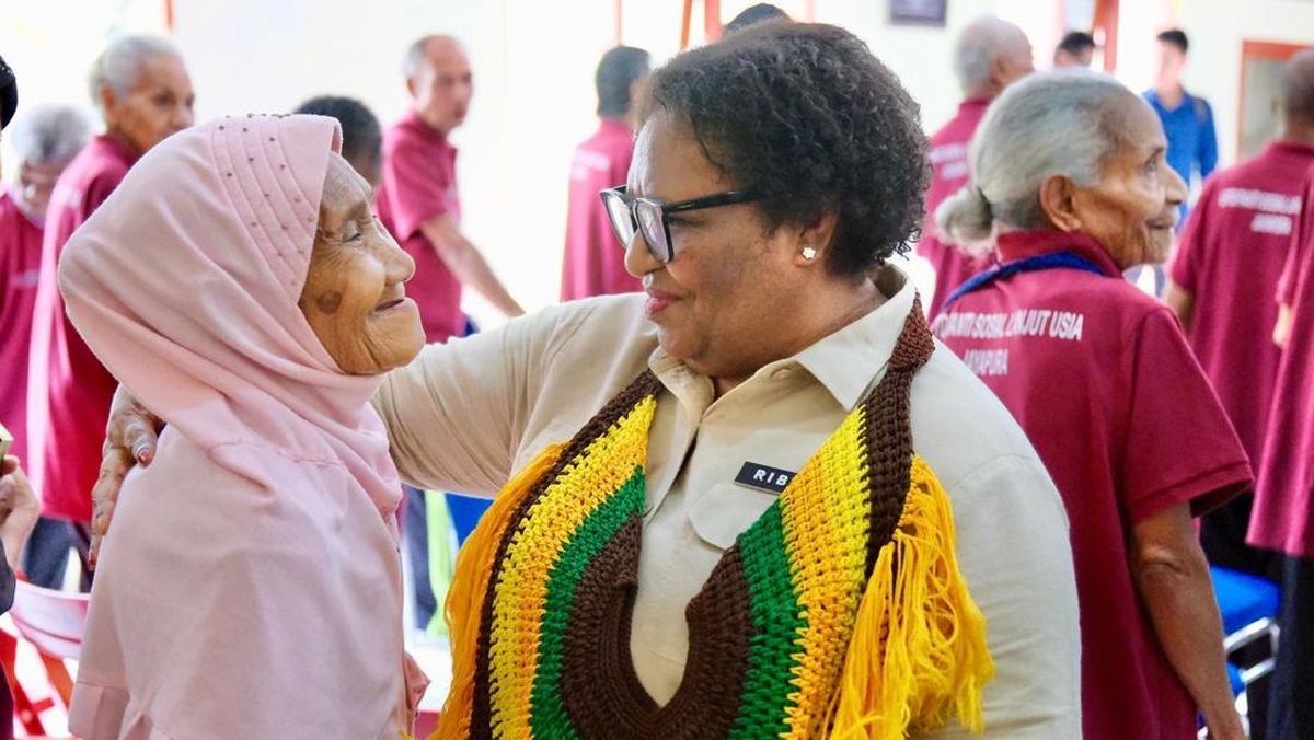 Deputy Minister of Home Affairs Ribka Haluk Ensures Government Attention for Elderly Citizens