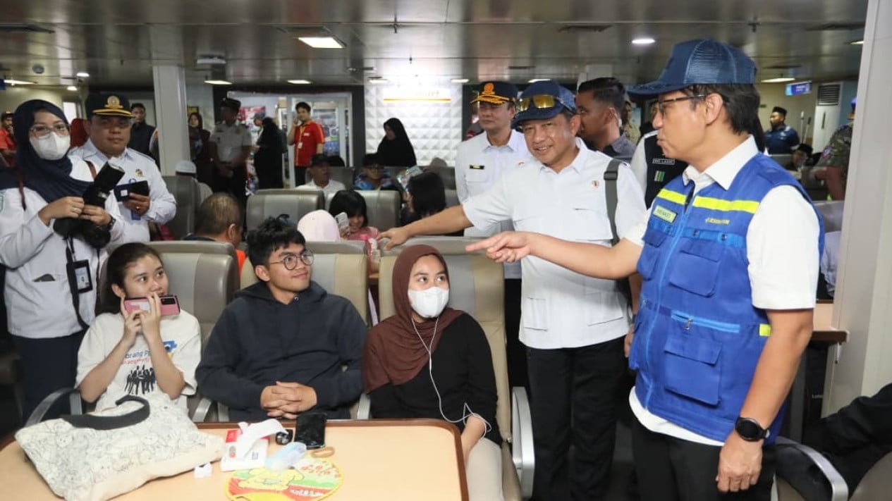 2026 Mudik Flow Expected to Begin 18 March, Interior Minister Tito Monitors Merak Port Readiness Directly