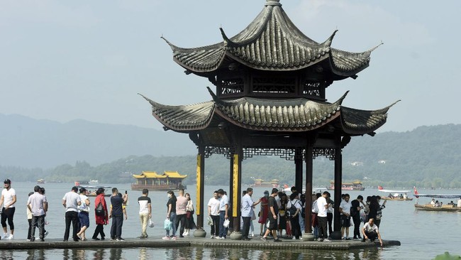 China and Iran: Two Thousand Years of Friendship Beginning with the Silk Road