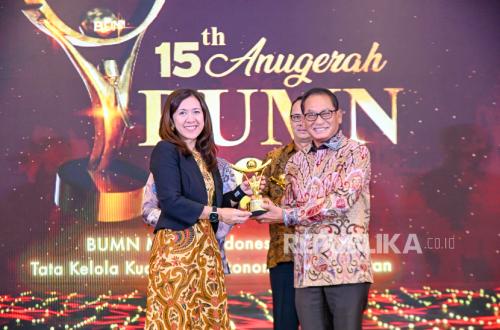 Digital Transformation and Business Innovation Drive Pupuk Kaltim to Platinum Award