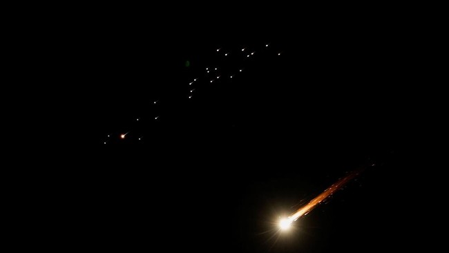 Iran's Missiles Becoming More Advanced Thanks to China, Western Intelligence Says