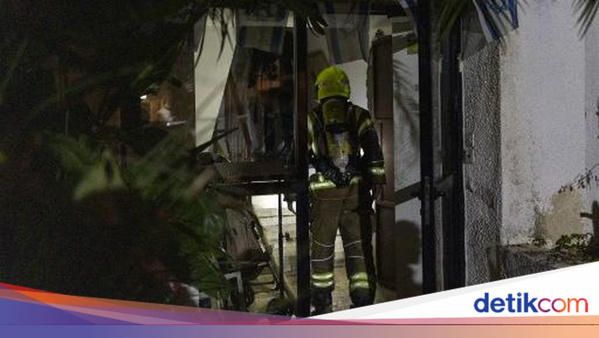 Iranian Missiles Strike Israel, Damage Reported in Tel Aviv Outskirts