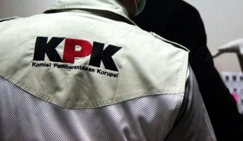 13 Individuals Linked to Cilacap Regent Arrested Operation Brought to Jakarta by KPK