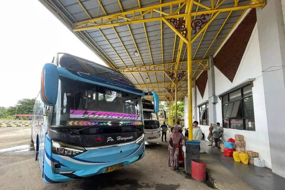 Peak of Depok Mudik Exodus from Jatijajar Terminal Predicted for 18 March