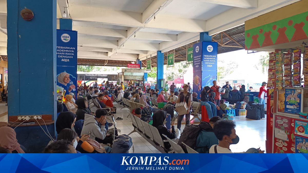 Six Days Before Eid, Kampung Rambutan Terminal Begins Filling with Homebound Travellers