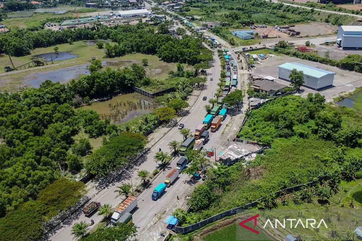 Alleviating Congestion at Merak Port: Logistics Vehicle Crossings Diverted to Ciwandan Port