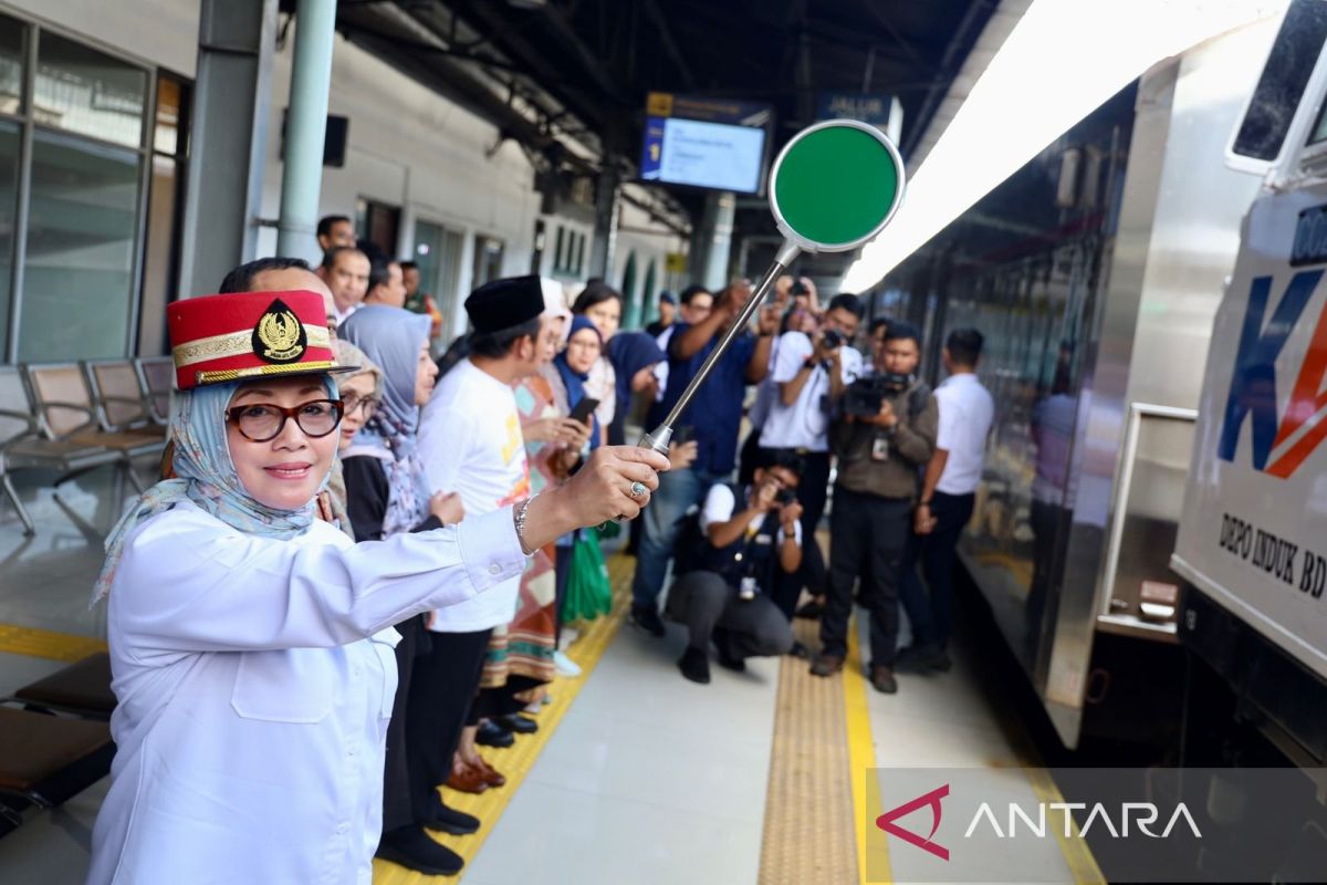 Minister Arifah Urges Travellers to Remain Alert During Homecoming Journey