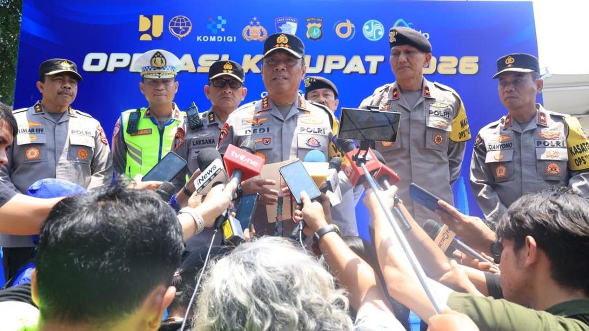 Deputy National Police Chief Reports Smooth Traffic Flow Leaving Jakarta During Ketupat Operation 2026