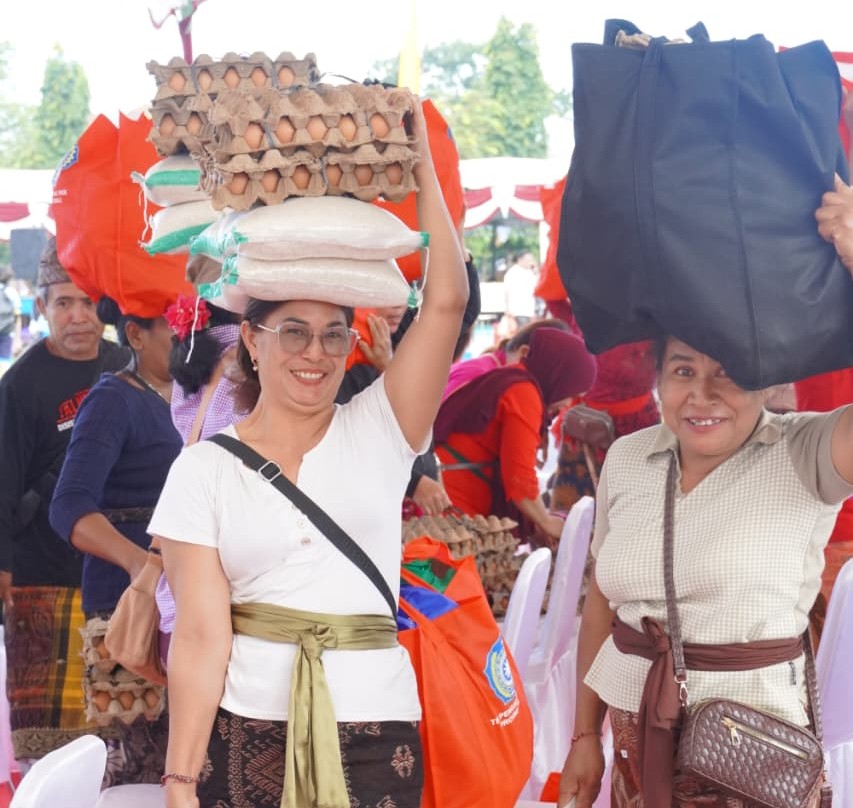 Bali PKK People's Market Provides Free Stalls for 138 MSMEs, Drives Local Economic Circulation