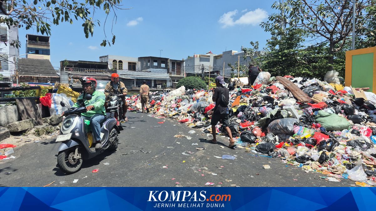 Bantargebang Landslide Triggers Waste Accumulation at Taman Sari Facility in West Jakarta