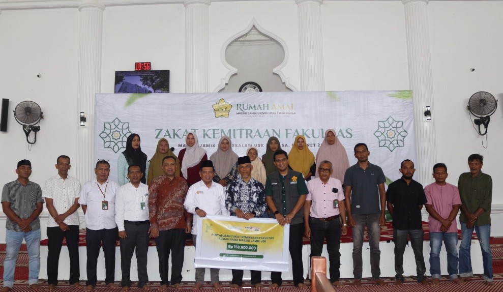 Ahead of Eid al-Fitr 1447 H, Syiah Kuala University Distributes Zakat to Eligible Contract Employees