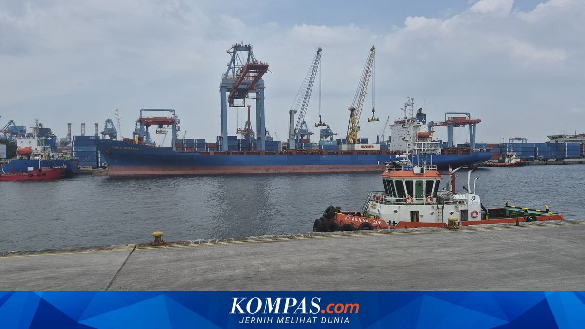 Sea Vessels Emerge as Preferred Choice for Homecoming Travellers Due to Cheap Fares, Observers Propose Free Tickets During Eid