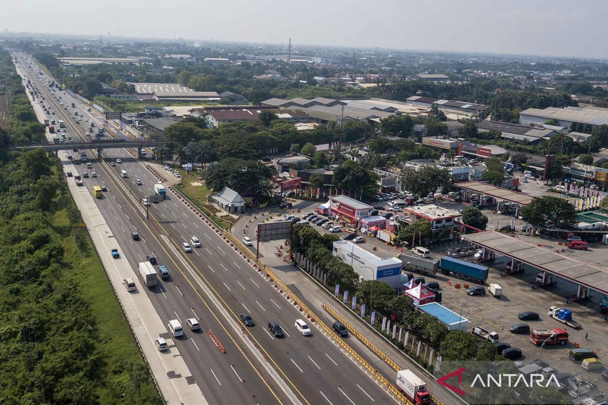Seven Days Before Eid al-Fitr 1447 H, Traffic Flow Increases on Jakarta-Cikampek Toll Road
