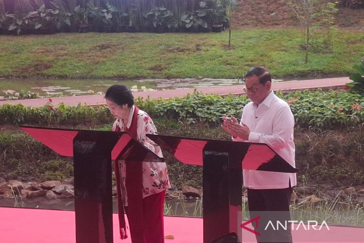 Pramono inaugurates Heritage Flag Park