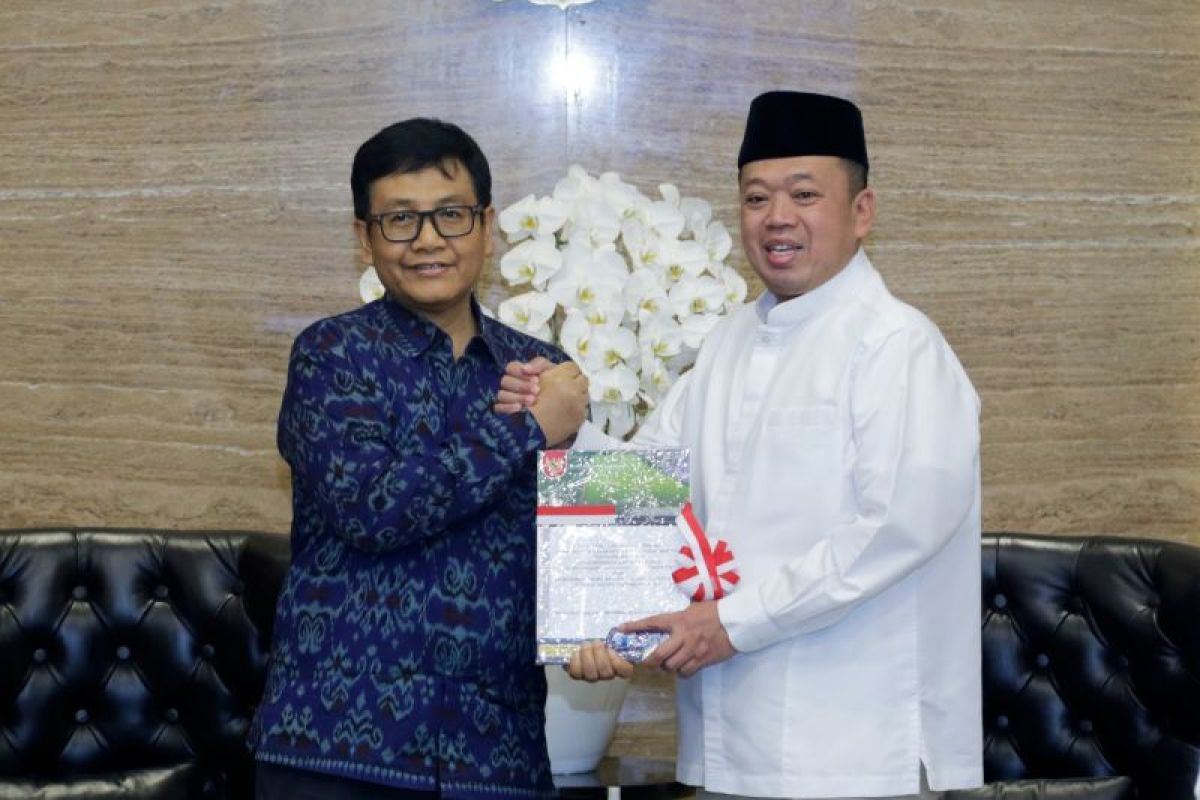 BPK Submits Performance Audit Report on Land Use Rights Control and Land Conversion to BPN