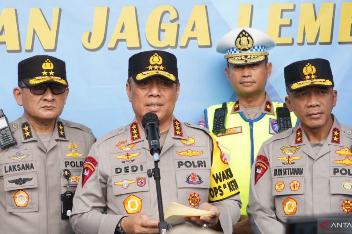Deputy National Police Chief Commends West Java Police's Innovations in Lebaran Homecoming Security