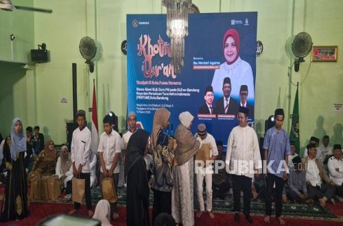 Hundreds of Students from Greater Bandung Special Education Schools Complete Qur'an Recitation during Ramadan