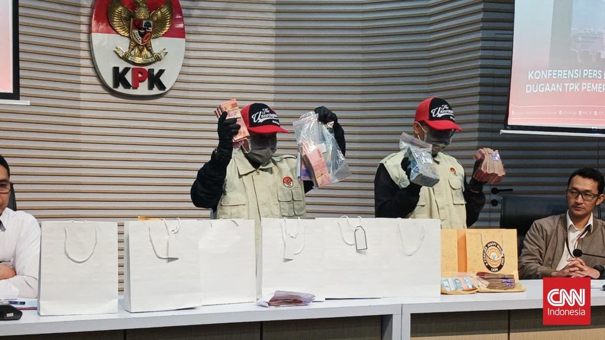 KPK Claims Cilacap Regent Extorted Holiday Allowances Since Eid 2025