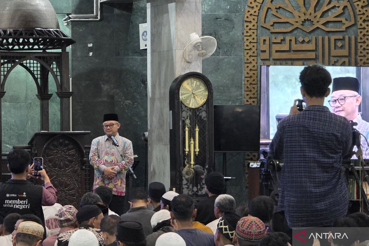 Minister of Basic and Secondary Education Sends Off Disabled Homebound Travellers, Commits to Inclusive Services