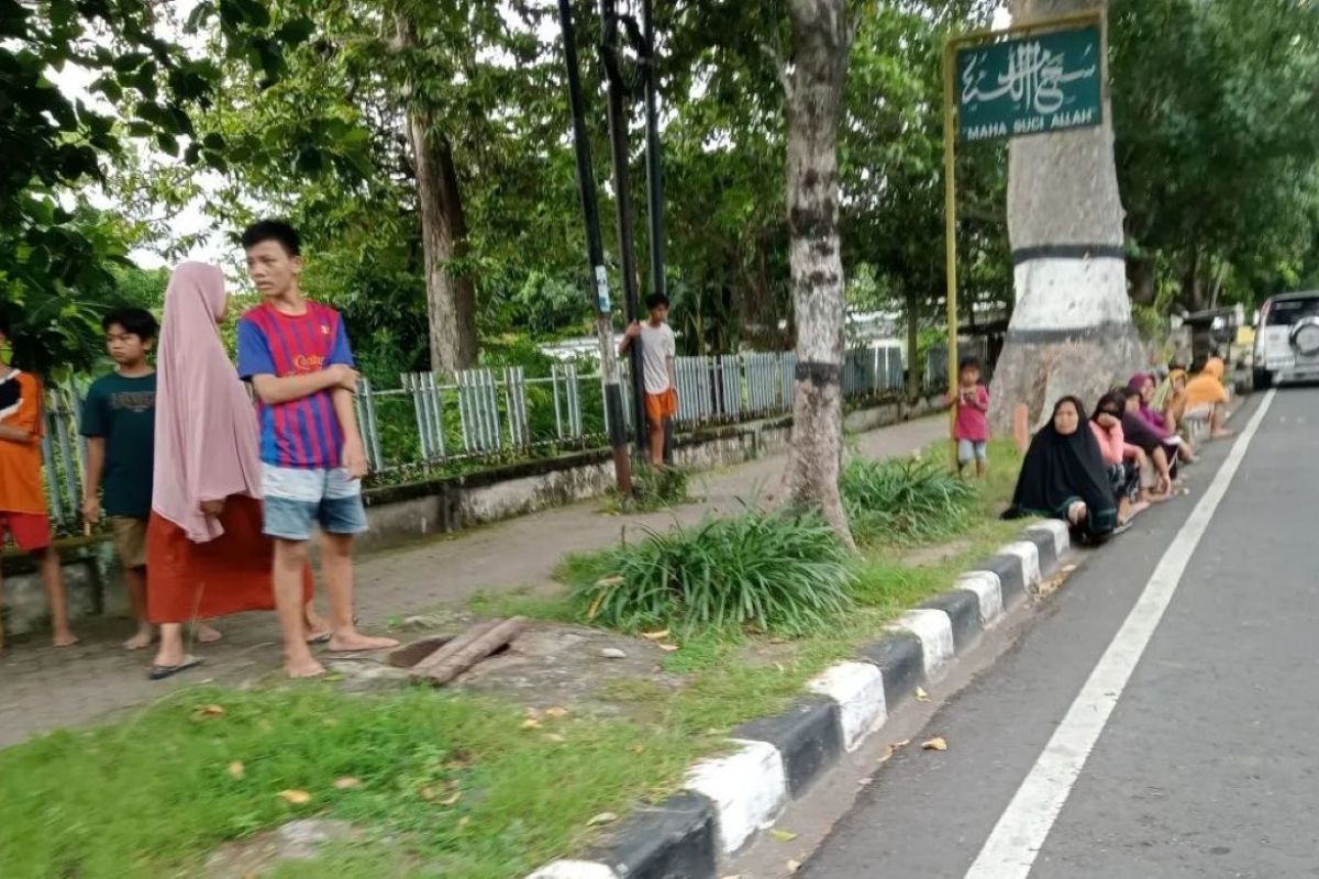 The Season of Charity Testing the City