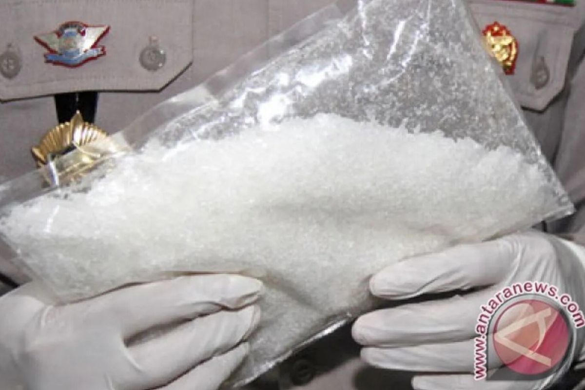 Two suspects arrested for trafficking controlled pharmaceuticals in South Jakarta