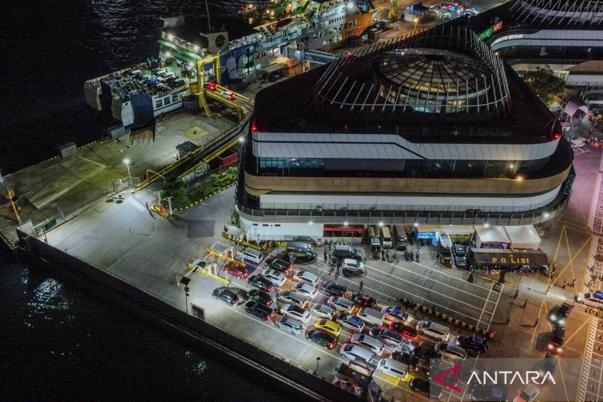 ASDP: Java returnees to Sumatra beginning to move from eight days before Eid