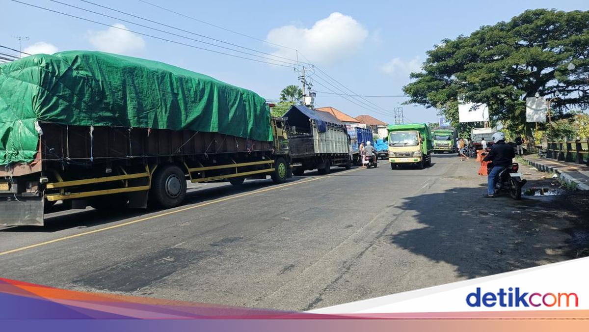 Today Marks Peak Mudik Season; Severe Congestion from Negara City to Gilimanuk