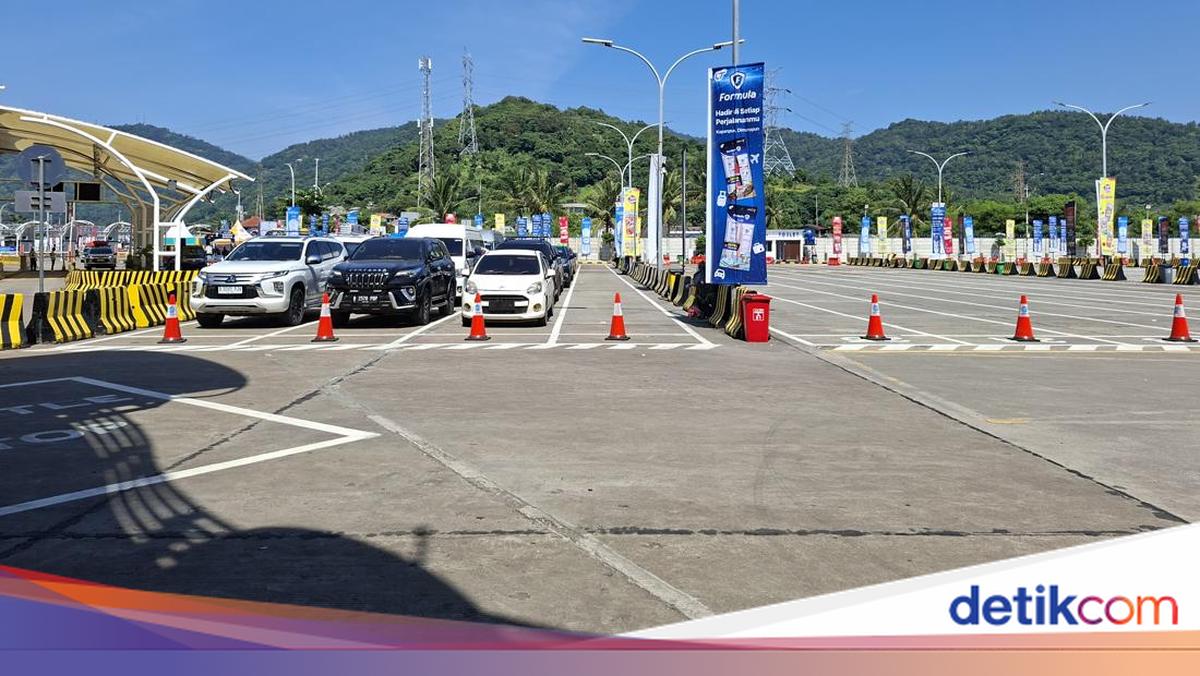 Surabaya Resident Returns Home Early to Jambi to Avoid Holiday Rush Congestion