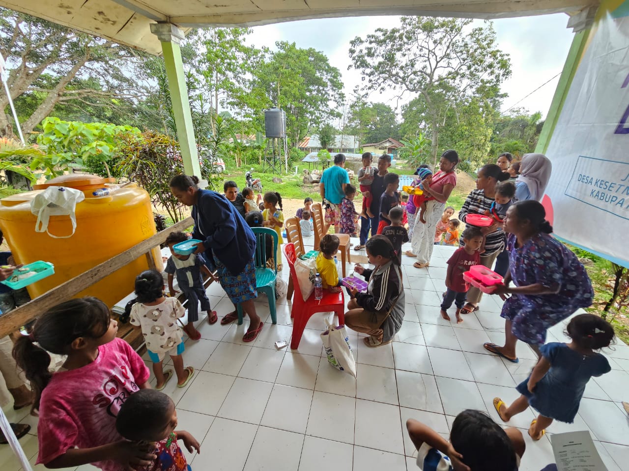 48 Toddlers in Kesetnana Village, East Nusa Tenggara, Suffer from Stunting; Mothers Learn to Combine Moringa, Mackerel and Other Local Foods
