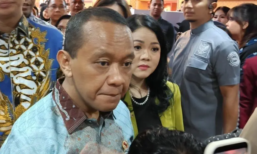 Minister Bahlil's PhD Dissertation Allegedly Plagiarised from Student Thesis, Netizens Expose Similarities with UIN Student Work